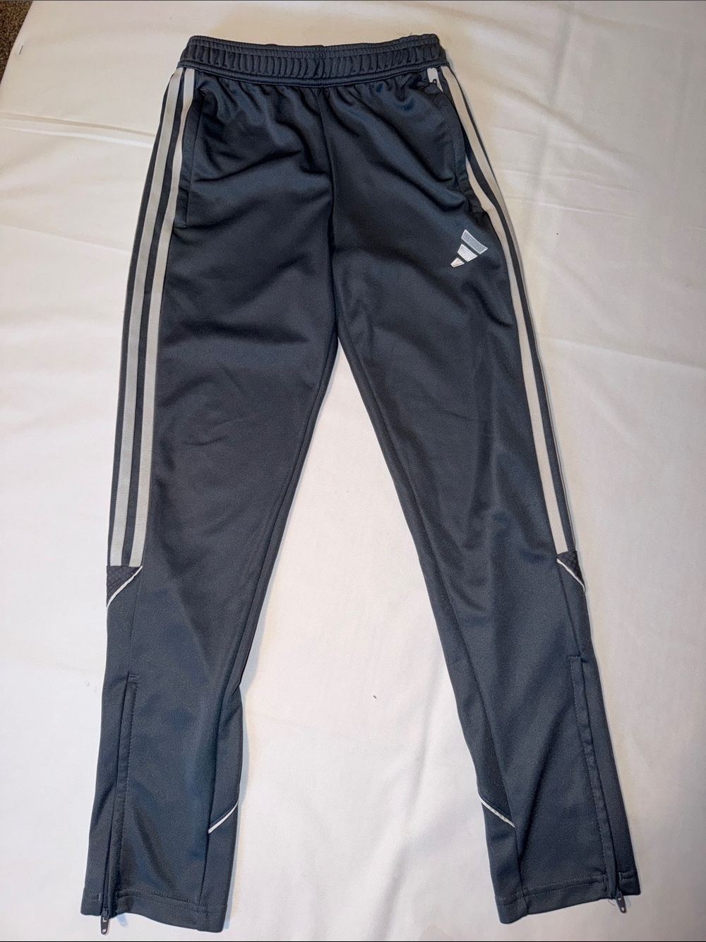Adidas Kids Tiro 23 League Pants Gray Training Soccer Athletic Pants Size 11/12